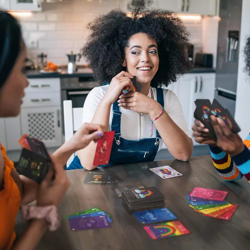 Vista 7 de Sweet Bros Games Rainbow Pirates - Divertido juego familiar para niños, adolescentes y adultos, juego de cartas estilo Rummy para 2 a 5 jugadores