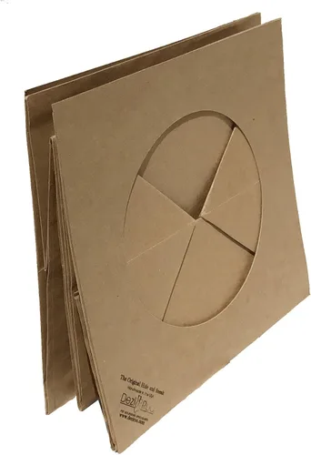 Vista 3 de Dezi & Roo Hide and Sneak - Túnel plegable de papel para gatos, fabricado en Estados Unidos, diseñado por un veterinario felino, juguete interactivo
