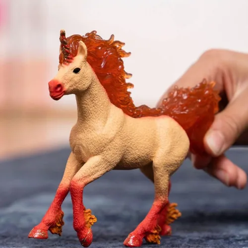 Vista 2 de Schleich Bayala - Elementa - Juguete de semental de unicornio de fuego - Bonitos juguetes de caballo de fantasía para niñas y niños - Figuras