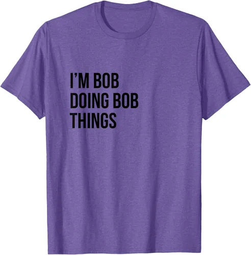 Vista 5 de Camiseta con texto en inglés "I'm Bob Doing Bob Things" Asfalto
