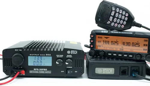 Vista 6 de BTECH RPS-30PRO Fuente de alimentación de banco compacto universal regulada de 30 amperios, convertidor de alimentación de CA a CC, 13.8 V