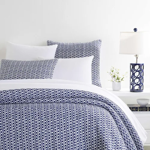 Vista 2 de Pine Cone Hill Tyler - Funda de almohada acolchada índigo, tamaño estándar, patrón gráfico azul