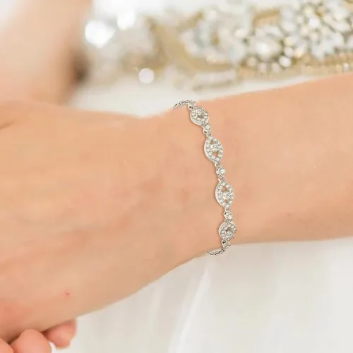 Vista 3 de EVER FAITH Juego de joyas nupciales para mujer, impresionante diseño de lágrima con circonita cúbica y piedra natal, collar y aretes, regalo