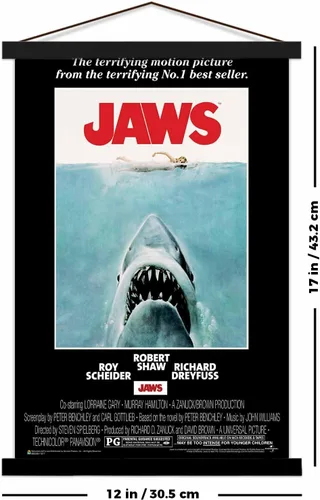 Vista 2 de Scorpio Posters Jaws - Mini póster de película, con licencia oficial, 11 x 17 pulgadas, con soporte para póster de madera negra