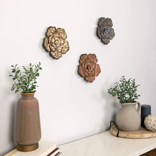 Vista 5 de Stratton Home Décor - Juego de 3 flores rústicas de metal para decoración de pared