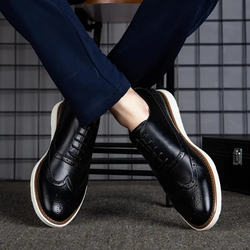 Vista 6 de JITAI Zapatos Oxford para hombre, zapatos de vestir con cordones y punta de ala, zapatos de moda ligeros para hombre.