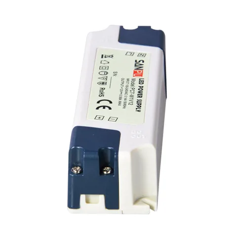Vista 2 de 12v 7w LED fuente de alimentación conmutada controlador de voltaje constante 220v 110v ac-dc transformador de iluminación IP44 plástico