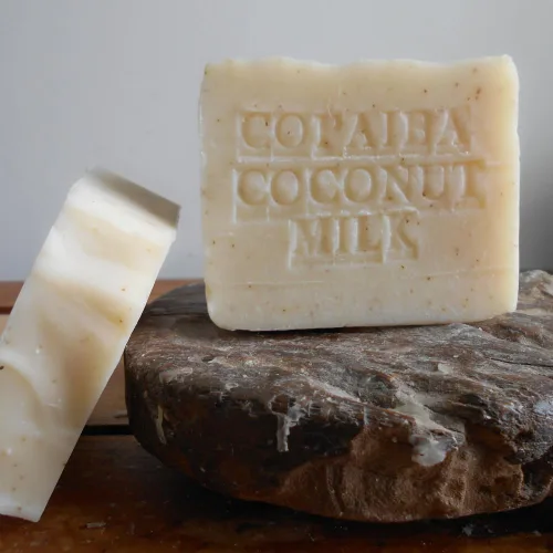 Vista 3 de Jabón brasileño de copaiba leche de coco orgánica