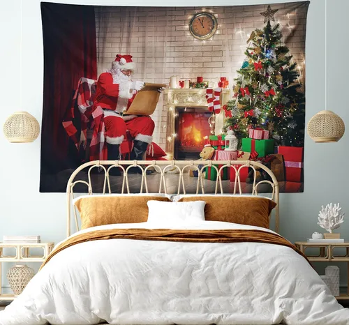 Vista 5 de Ambesonne Tapiz de Papá Noel, viejo Papá Noel sentado en casa en la noche de Navidad, leyendo una carta cerca del árbol, colgante de pared ancho