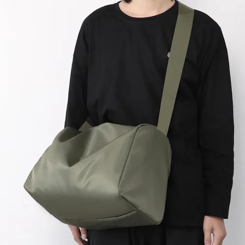 Vista 7 de Pequeña bolsa deportiva para gimnasio, bolsa de entrenamiento impermeable, mini bolsa de lona para hombres y mujeres, bolsa de viaje ligera