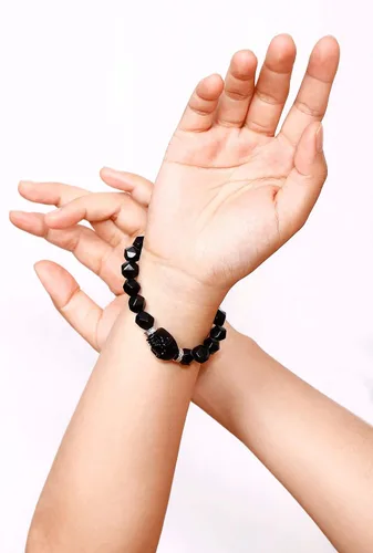 Vista 7 de XHUUU Pulsera de 7 chakras con estatua de calavera para mujeres y hombres, obsidiana negra, corte estrella, cristales reales y piedras curativas