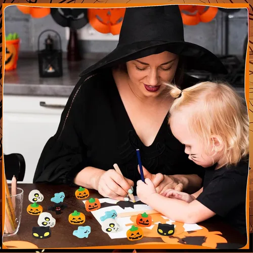 Vista 4 de AIQINHU Borradores de Halloween para niños a granel, 50 piezas grandes de Halloween, calabaza, fantasma, cráneo, murciélago, borradores para truco
