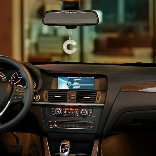 Vista 6 de Colgante de cristal brillante en forma de C, accesorios de automóvil para mujer, accesorios de espejo retrovisor con diamantes de imitación