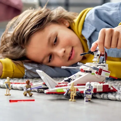 Vista 5 de Lego Star Wars Tanque de Combate Fighter de la República (75342)