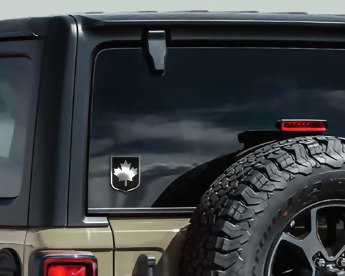 Vista 4 de Etiqueta engomada del emblema del coche de plástico cromado negro de la bandera de Canadá CanBC