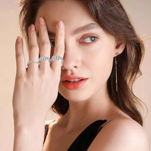 Vista 2 de Kucheed 3 anillos elásticos de diamantes de imitación, juego de anillos apilables de cristal de moda, joyería para el cuerpo, anillo elástico