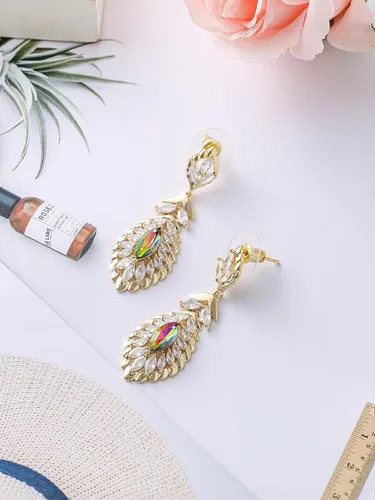 Vista 5 de Aretes colgantes de cristal colgantes para mujer, hechos a mano, hipoalergénicos, chapados en oro de 14 quilates, circonita cúbica, joyería ovalada