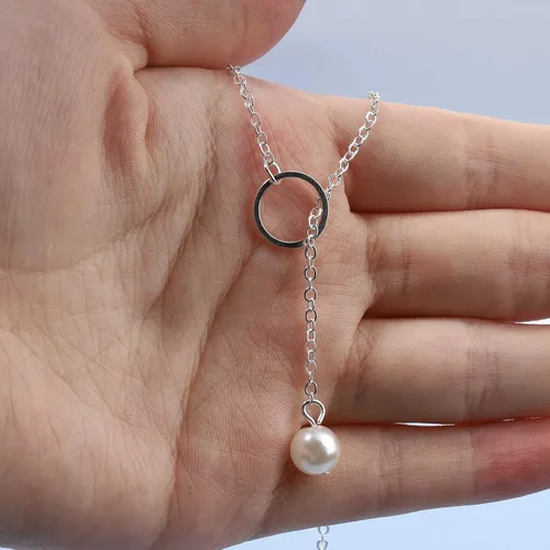 Vista 4 de Yheakne Collar de perlas Boho con forma de círculo de plata y perlas y collar minimalista y Lariat para mujeres y adolescentes plata