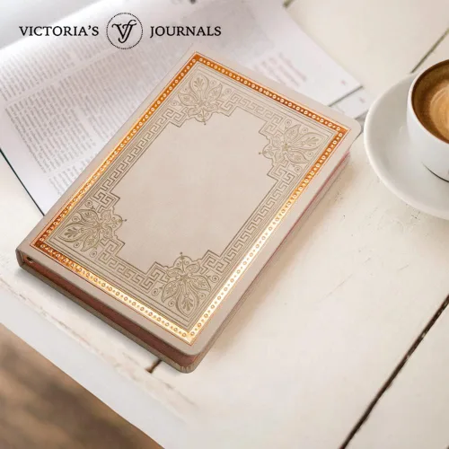 Vista 6 de Victoria's Journals Cuaderno con forro de cuero sintético y tapa dura, diario de viaje con diseño vintage de aspecto antiguo, tamaño A5, 5.7 x 8.1