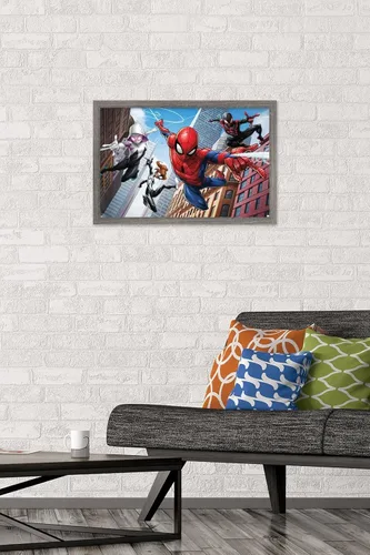 Vista 2 de Trends International Marvel Comics - Póster de pared de Spider-Man - Web Heroes, 14.725 x 22.375 pulgadas, versión enmarcada de madera de granero