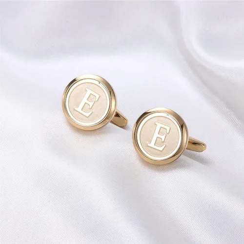 Vista 2 de LOYALLOOK Gemelos de oro con inicial para hombre, gemelos de cobre personalizados, gemelos de letra, regalo para novio, marido, padre, novio