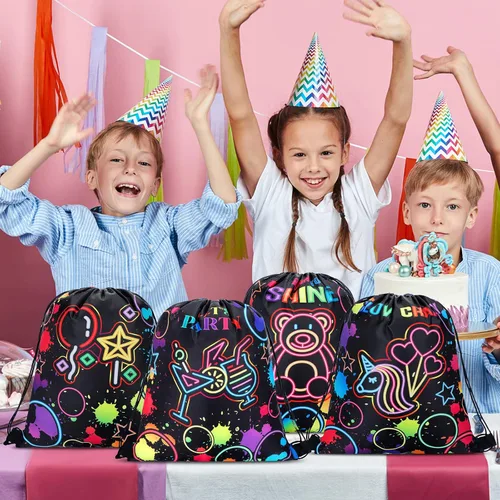 Vista 3 de Sweetude 24 bolsas de regalo de fiesta Let's Glow con cordón, decoración para niñas, niños, cumpleaños, bodas, fiestas