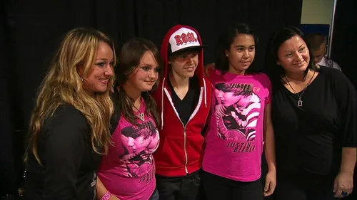 Vista 5 de Never Say Never