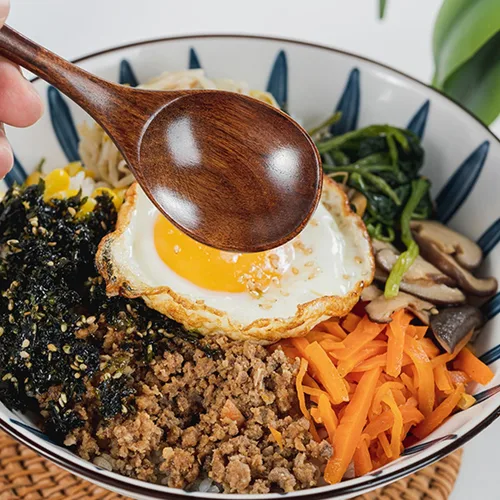 Vista 3 de Oulige - Cuchara japonesa de mango largo, cuchara de sopa hecha a mano de madera, cucharadita de madera para café, té, mermelada, sales de baño, 7.5