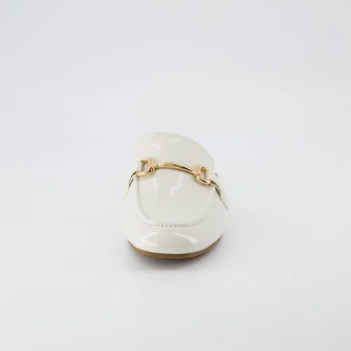 Vista 3 de CUSHIONAIRE Sandalias Yates con hebilla para mujer + espuma viscoelástica, anchos disponibles