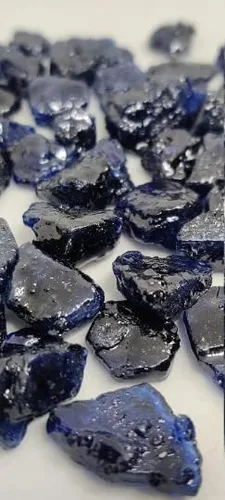Vista 2 de Krishiv Exports - Piedra natal de zafiro azul crudo zafiro azul crudo y zafiro en bruto de septiembre 10 piezas de 10 a 15 milímetros