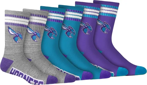 Vista 20 de Ultra Game Men's NBA Official Athletic Cushioned Secure Fit Team Crew Socks-3 Pack