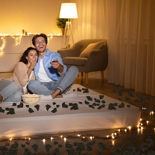 Vista 5 de SITUMEIZI 1500 piezas de pétalos de rosa negros artificiales de seda para decoración de bodas y fiestas