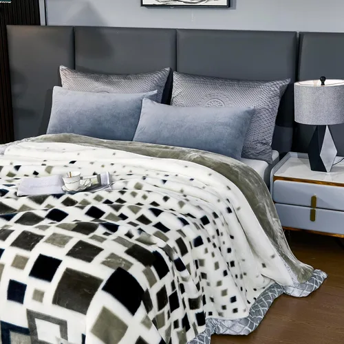 Vista 4 de LGYKUMEG Manta pesada de visón coreano, tamaño Queen de 79 x 91 pulgadas, sedosa suave y cálida, manta de cama Raschel reversible de 2 capas, 9