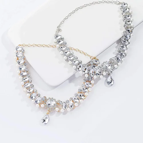 Vista 4 de Chmier Bohemia Rhinestone Choker Crystal Necklace Pearl Choker Wedding Jewelry Bridal Necklace Diamond Pendant Choker for Women and Girls
