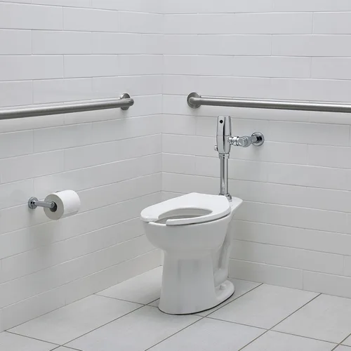 Vista 2 de American Standard 3461576.020 Sistema de inodoro de madera con válvula de descarga de pistón electrónico sin contacto y EverClean, parte delantera