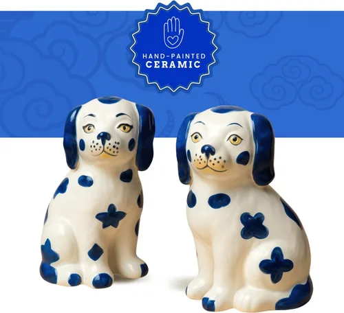 Vista 3 de Staffordshire Dogs Chinoiserie Decor - Juego de salero y pimentero decorativo azul, cerámica pintada a mano