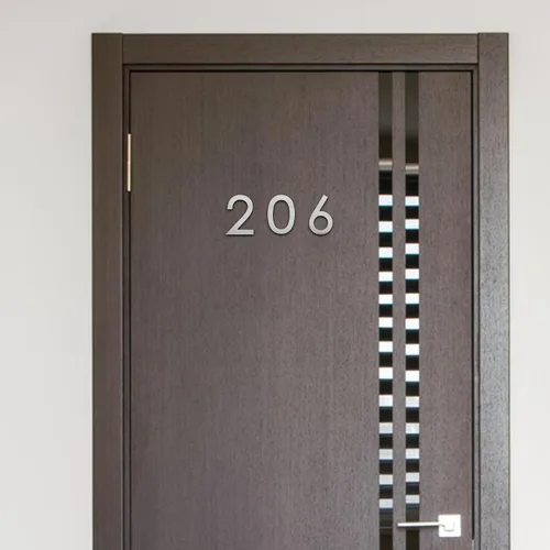 Vista 4 de Números de casa modernos de 3 pulgadas, número de buzón de correo plateado cepillado, material de acero inoxidable, números de puerta autoadhesivos 8