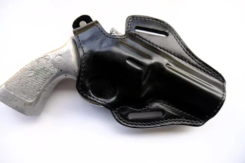 Vista 3 de Funda de cuero hecha a mano para Smith y Wesson Modelo 686 357 Magnum 4 pulgadas barril negro bronceado mano derecha