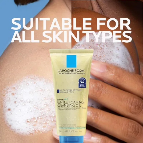 Vista 7 de La Roche-Posay Lipikar AP+ Aceite limpiador suave espumoso, limpiador suave para rostro y cuerpo formulado con niacinamida, hidratación de larga