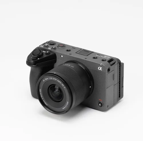 Vista 8 de VILTROX 9mm F2.8 lente E-Mount APS-C para Sony, lente Prime ultra gran angular con enfoque automático para cámaras Sony E-Mount FX30 ZV-E10 ZV-E10II