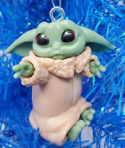 Vista 4 de Star Wars Mandalorian - Juego de adornos de 3 piezas de Baby Yoda, diseño único inastillable