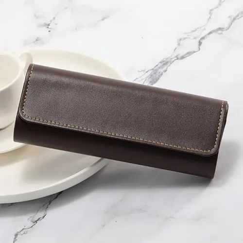 Vista 6 de Estuche rígido unisex para lentes de sol, 1 funda de piel sintética ligera para lentes de sol Café