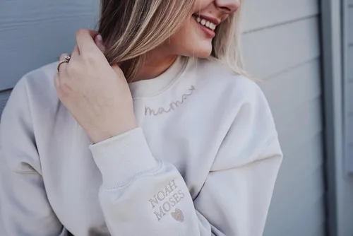 Vista 4 de Givesmiles Custom Embroidered Mama Sweatshirt and Hoodie, Custom Name Or Kid Name On Sleeve, Gifts for Mom, Motherday Gifts