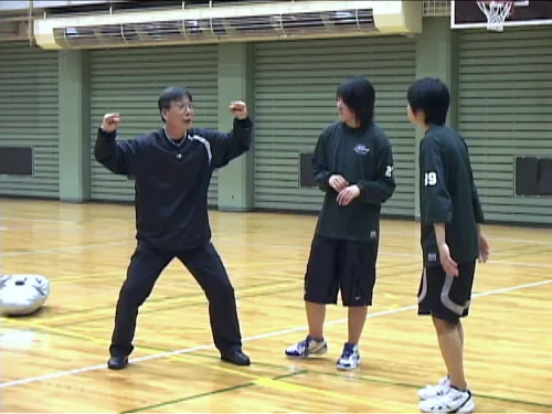Vista 3 de Kou Kimura's Commitment Inside Play Vol. 3 Low Post Play DVD