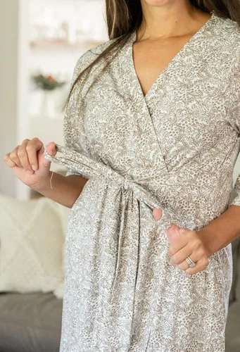 Vista 6 de Baby Be Mine Conjunto de bata de maternidad y manta a juego camisón de lactancia bebé niño niña