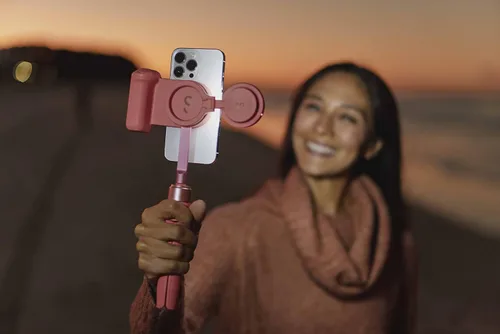 Vista 8 de ShiftCam SnapGrip Creator Kit para creadores de contenido, incluye SnapGrip, SnapLight, trípode SnapPod - Kit de vlogging para iPhone y Android