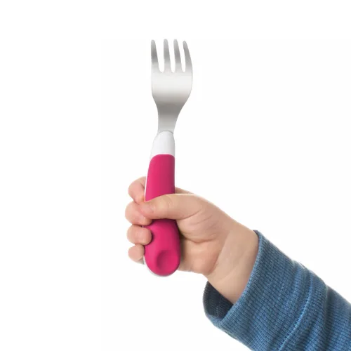 Vista 2 de OXO Tot - Juego de tenedor y cuchara, 2 unidades, color rosa
