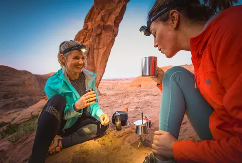 Vista 9 de GSI Outdoors, MiniEspresso Set Superior Backcountry Cookware desde 1985, 1 taza