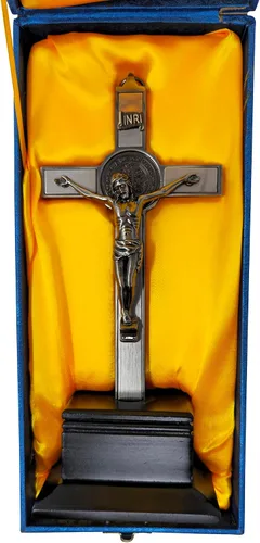 Vista 5 de Dvdmatinemovies - Crucifijo de metal de San Benito - Cruz de pared religiosa de 9 pulgadas y cruz de mesa con Jesucristo e INRI - Crucifijo de metal