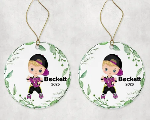 Vista 2 de Adorno personalizado de hip hop para niño, adorno de Navidad personalizado, regalo de adorno de Navidad, adorno de Navidad 2023, adorno de Navidad